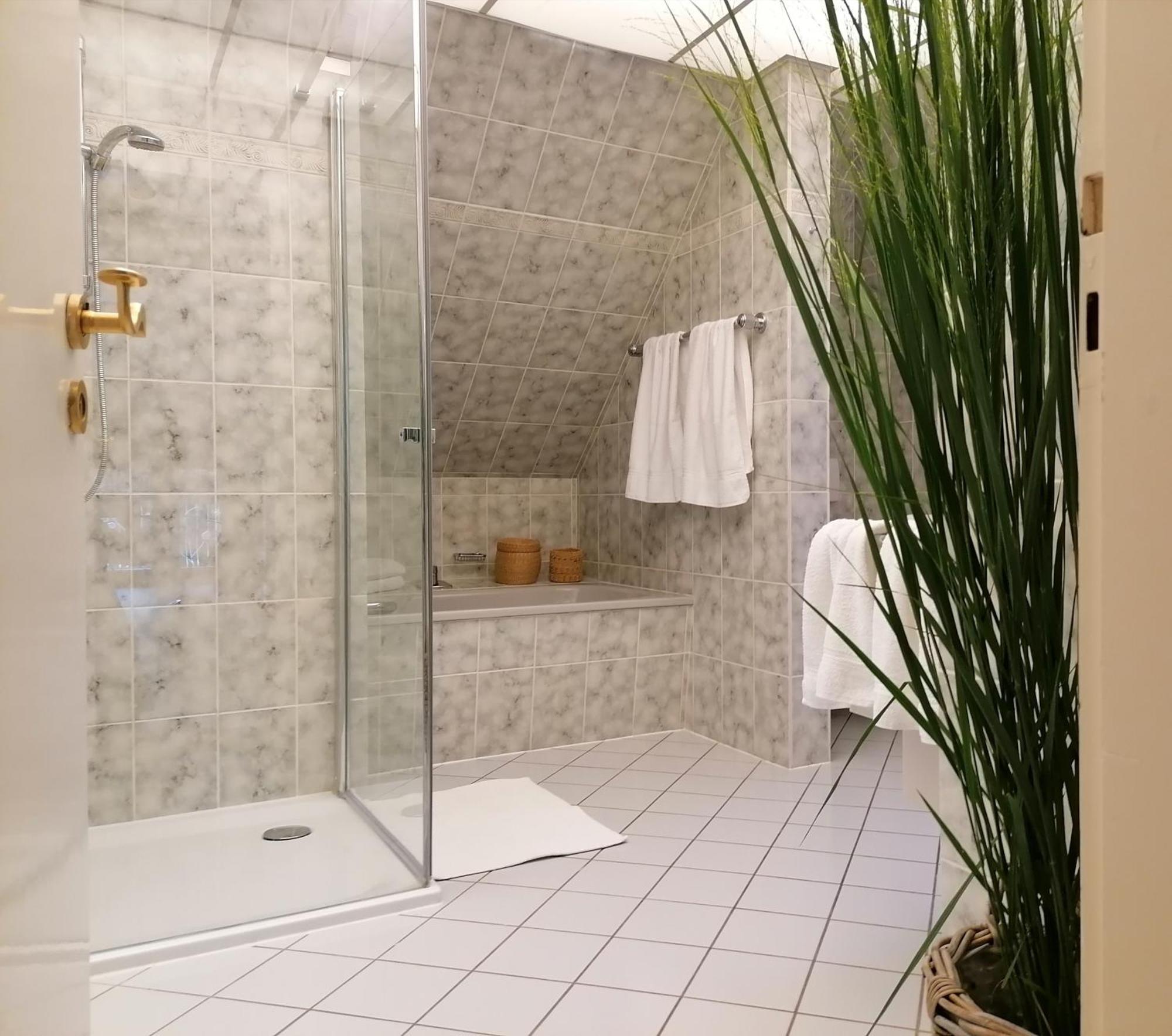 Ferienwohnungen An Der Hufeland-Therme Bad Pyrmont Ngoại thất bức ảnh